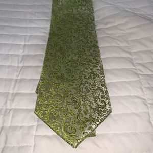 Green paisley tie